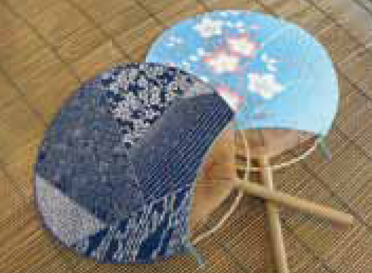 Making Boshu uchiwa(round fan)