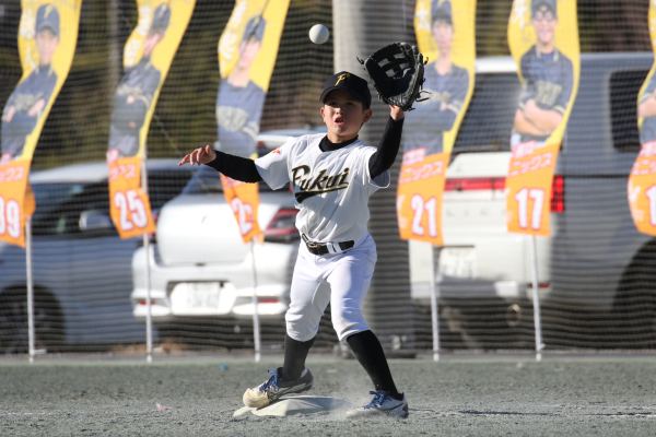 前回大会:打球を捕る選手
