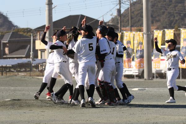 前回大会:試合後に喜ぶ選手たち